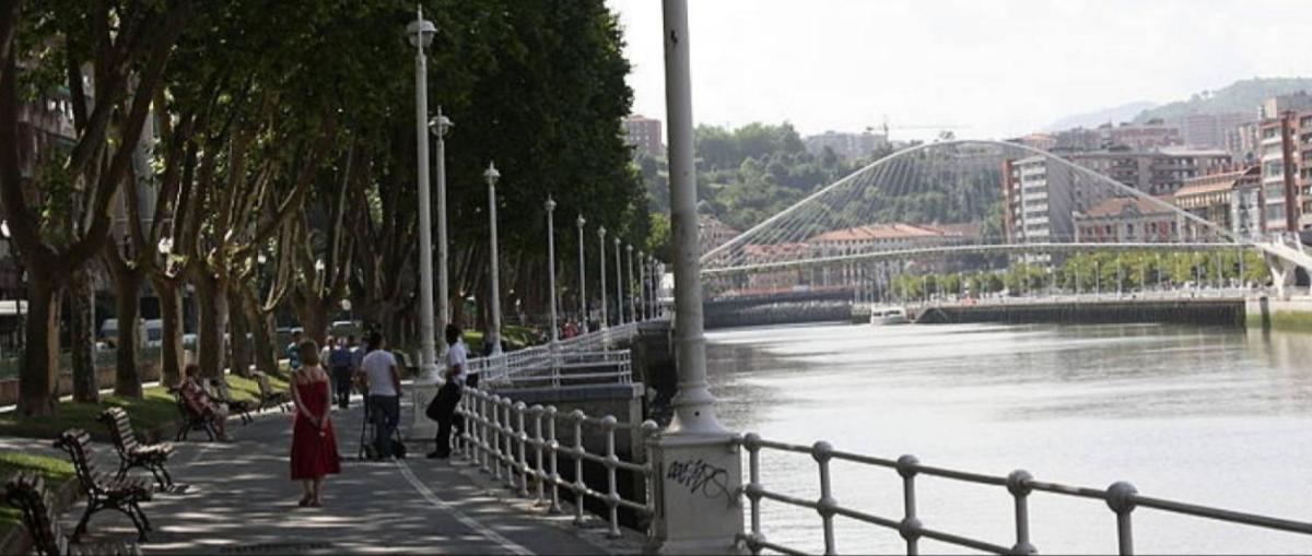 A 5 Minutos Andando Del Casco Viejo, Ayuntamiento, Plaza Circular Y Gran Via De Bilbao Y Proximo A Las 2 Lineas De Metro מראה חיצוני תמונה